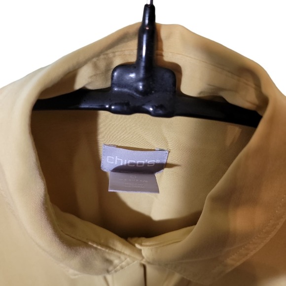 Chicos Shirt Womens Sz XS Button Down Top Yellow Long Sleeve Layerable - Picture 3 of 5